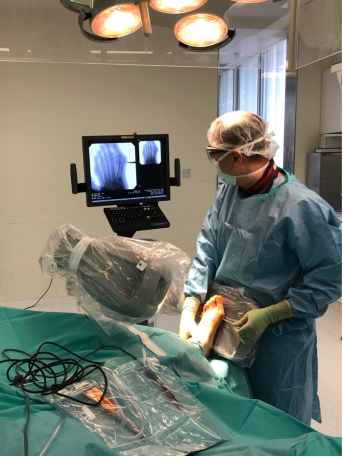 Minimally invasive surgery using a fluoroscope